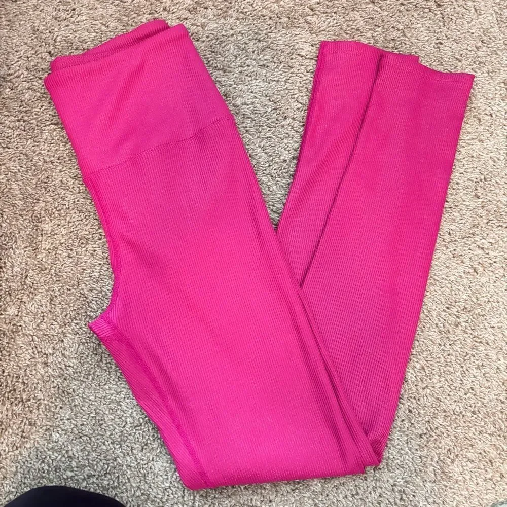 Carbon 38 Hot Pink Ribbed Sparkle Leggings Size: S